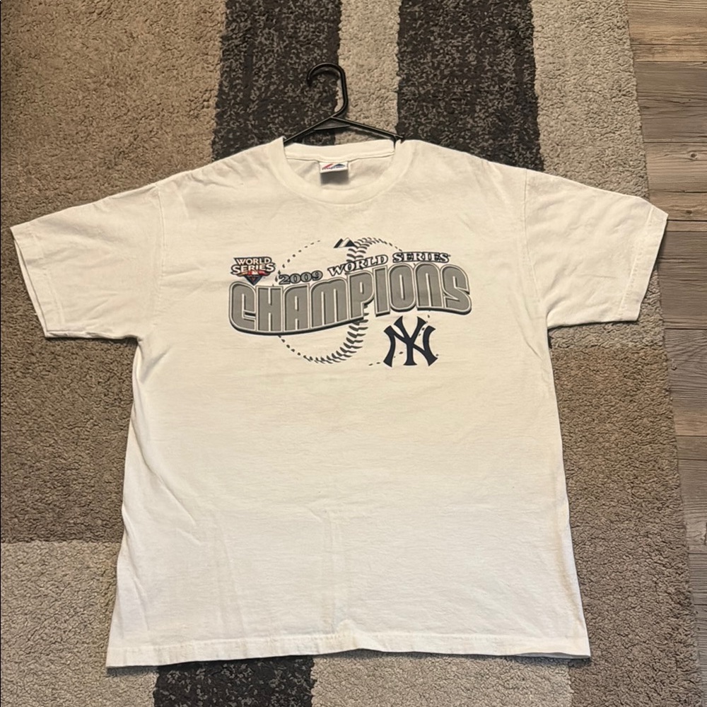 White New York Yankees 2009 World Series Champions T-Shirt